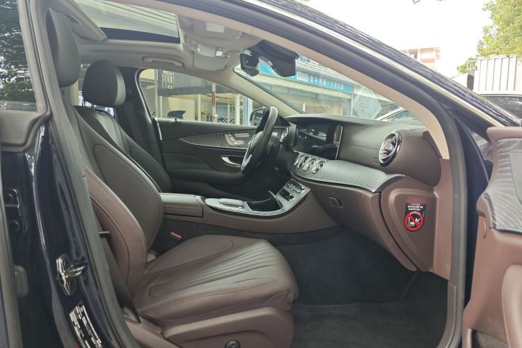 Used Mercedes-Benz CLS 2021 CLS 300 Luxury Model Interior 3
