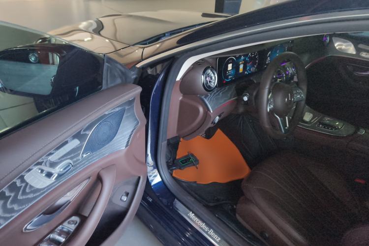Used Mercedes-Benz CLS 2021 CLS 300 Sport Edition Interior 3
