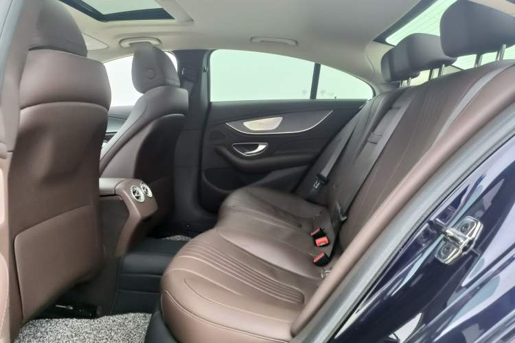 Used Mercedes-Benz CLS 2021 CLS 300 Luxury Model Interior 4