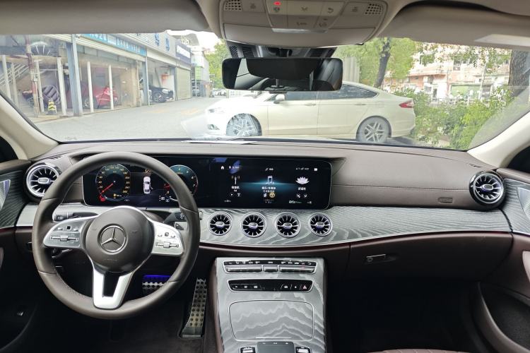 Used Mercedes-Benz CLS 2021 CLS 300 Luxury Model Interior 5