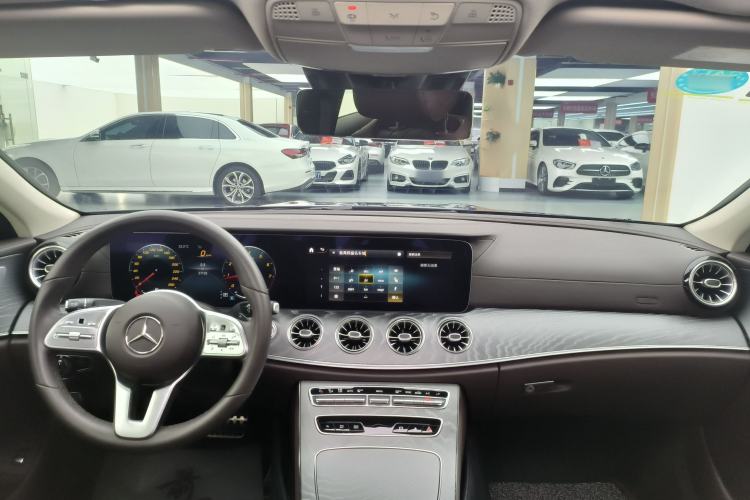 Used Mercedes-Benz CLS 2021 CLS 300 Luxury Model Interior 6