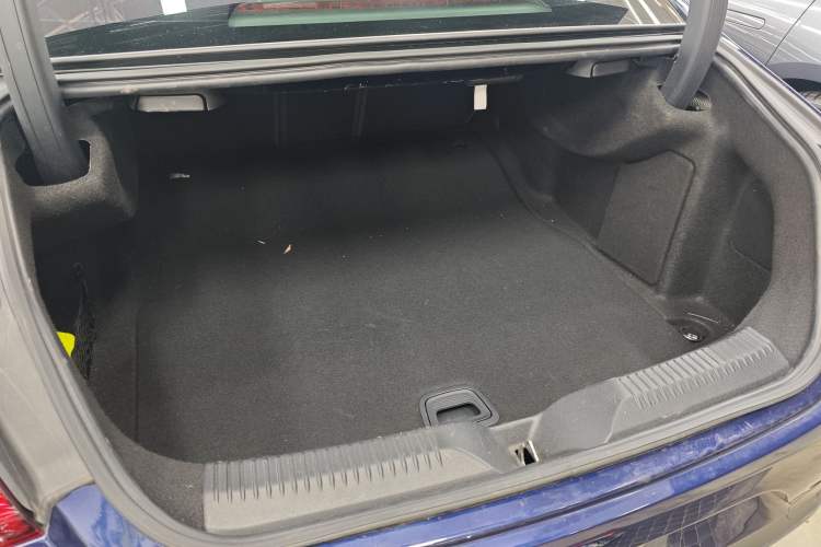 Used Mercedes-Benz CLS 2021 CLS 300 Luxury Model Trunk