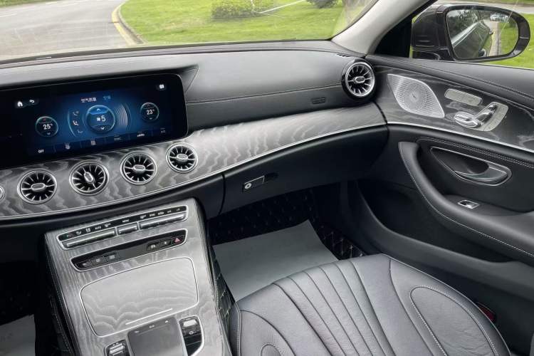 Used Mercedes-Benz CLS 2021 CLS 300 Sport Edition Audio And AC Panel