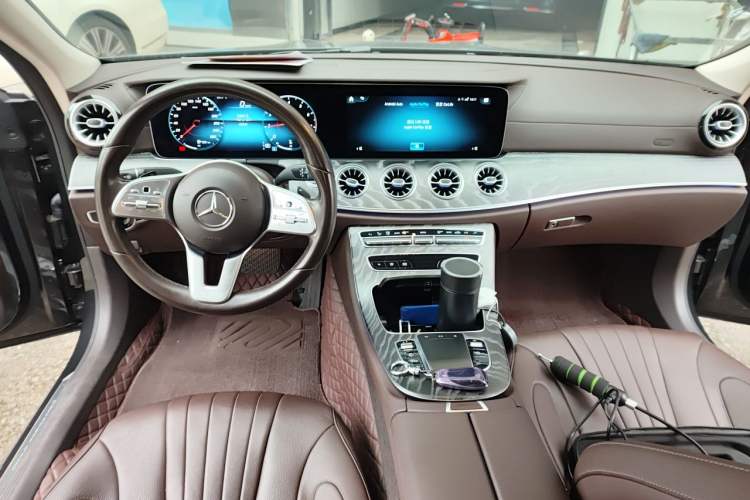 Used Mercedes-Benz CLS 2021 CLS 300 Sport Edition Center Console