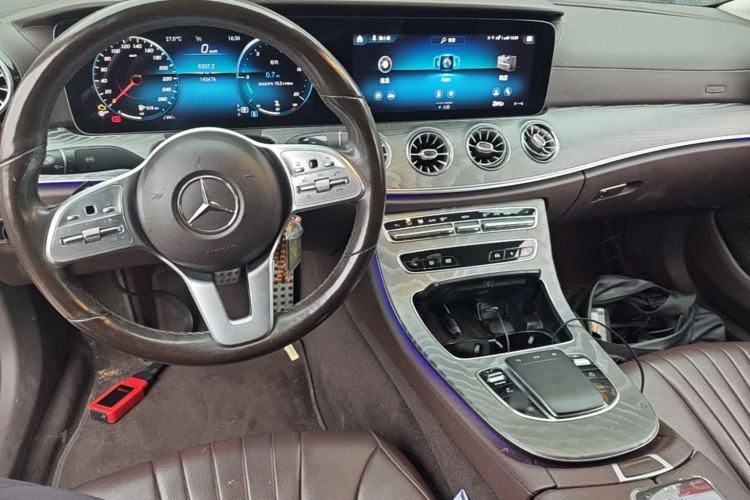 Used Mercedes-Benz CLS 2021 CLS 300 Luxury Model Center Console