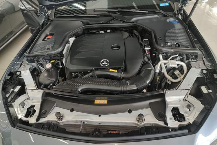 Used Mercedes-Benz CLS 2021 CLS 300 Luxury Model Engine Bay