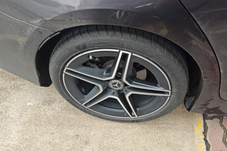 Used Mercedes-Benz CLS 2021 CLS 300 Luxury Model Exterior 5