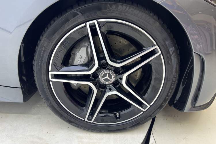 Used Mercedes-Benz CLS 2021 CLS 300 Luxury Model Exterior 6