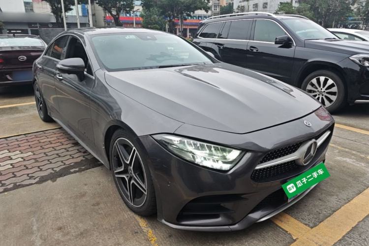 Used Mercedes-Benz CLS 2021 CLS 300 Luxury Model Front Right 45 Deg