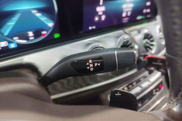 Used Mercedes-Benz CLS 2021 CLS 300 Sport Edition Gear Lever