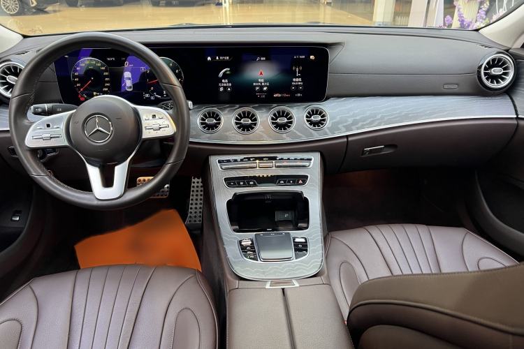 Used Mercedes-Benz CLS 2021 CLS 300 Luxury Model Interior 1