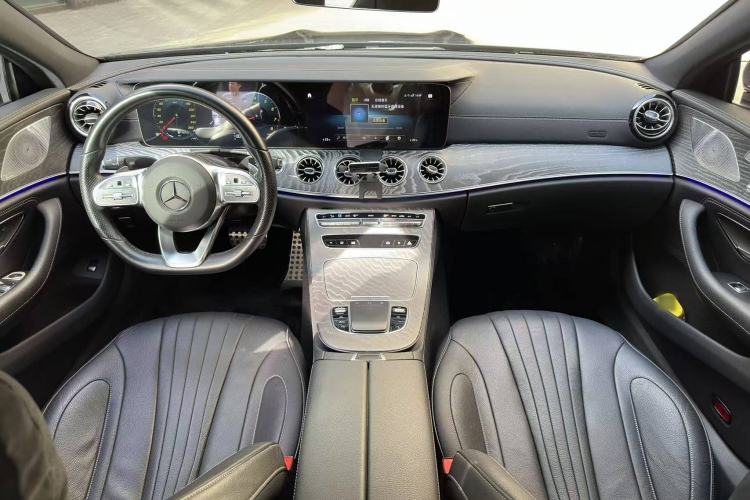 Used Mercedes-Benz CLS 2021 CLS 300 Luxury Model Interior 1