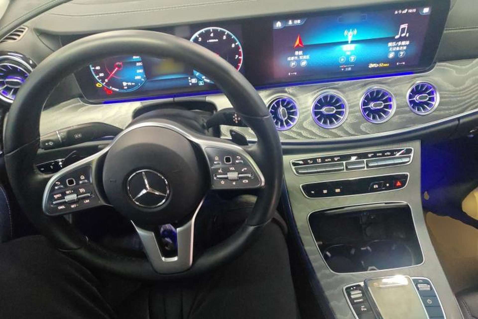 Used Mercedes-Benz CLS 2021 CLS 300 Sport Edition Interior 2