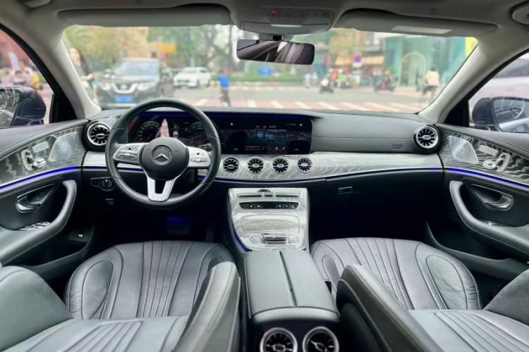Used Mercedes-Benz CLS 2021 CLS 300 Sport Edition Interior 2