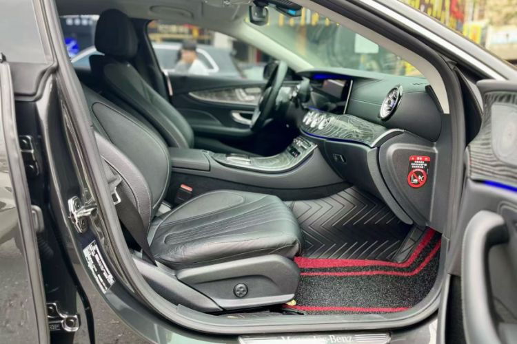 Used Mercedes-Benz CLS 2021 CLS 300 Sport Edition Interior 4