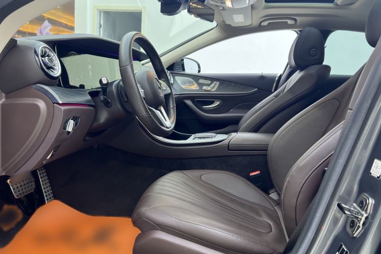 Used Mercedes-Benz CLS 2021 CLS 300 Luxury Model Interior 5