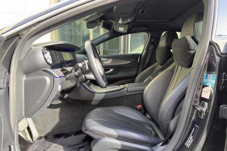 Used Mercedes-Benz CLS 2021 CLS 300 Luxury Model Interior 6