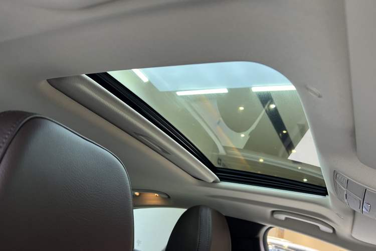 Used Mercedes-Benz CLS 2021 CLS 300 Luxury Model Interior 7