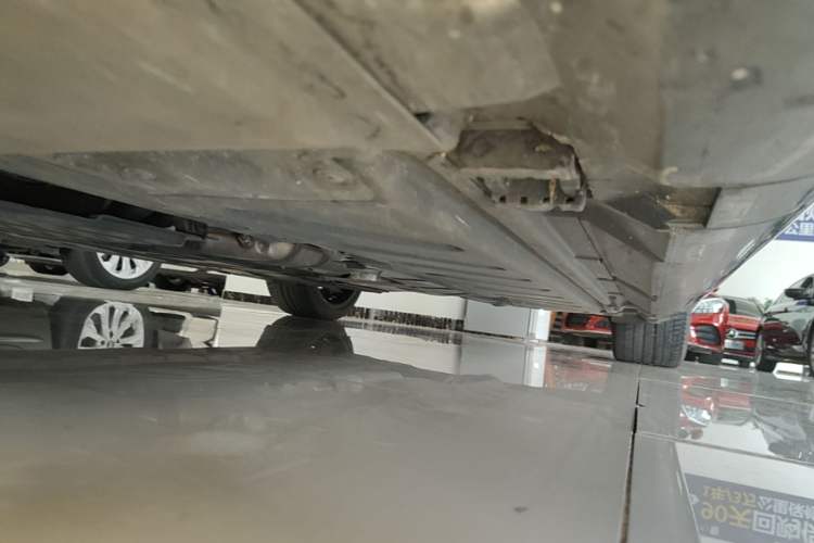 Used Mercedes-Benz CLS 2021 CLS 300 Luxury Model Left Side Sill