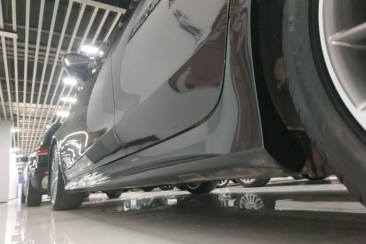 Used Mercedes-Benz CLS 2021 CLS 300 Sport Edition Left Side Sill