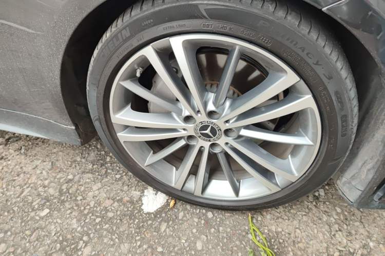 Used Mercedes-Benz CLS 2021 CLS 300 Sport Edition Right Front Wheel Hub