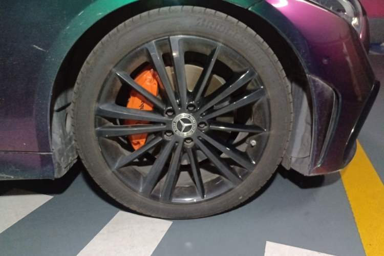 Used Mercedes-Benz CLS 2021 CLS 300 Sport Edition Right Front Wheel Hub