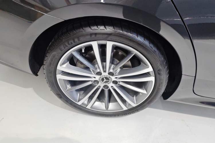 Used Mercedes-Benz CLS 2021 CLS 260 Right Rear Wheel Hub