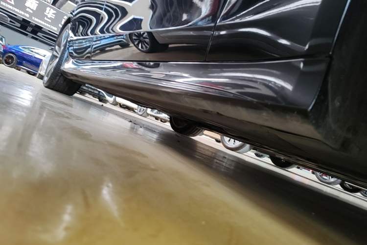 Used Mercedes-Benz CLS 2021 CLS 300 Sport Edition Right Side Sill