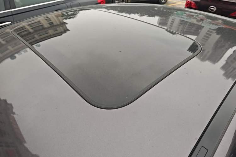 Used Mercedes-Benz CLS 2021 CLS 300 Luxury Model Roof