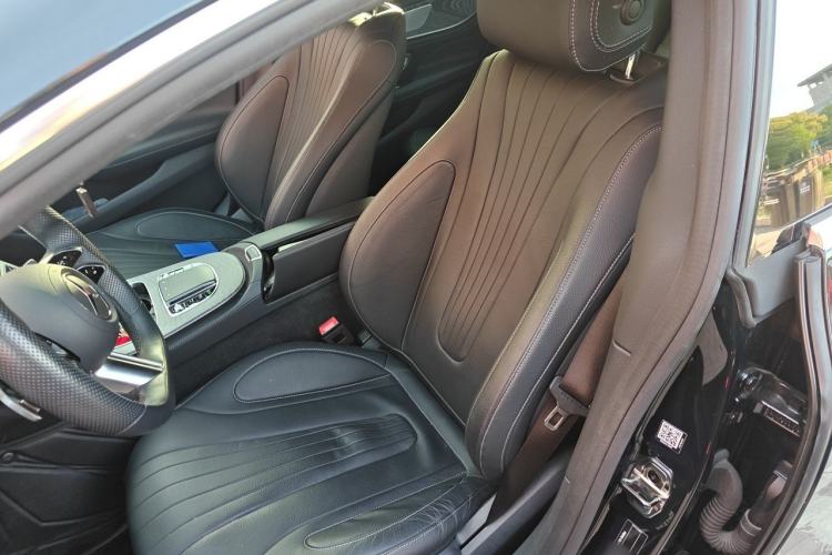 Used Mercedes-Benz CLS 2021-Year Restyled CLS 300 Luxury Edition Left Front Seat