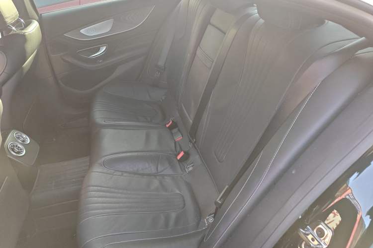 Used Mercedes-Benz CLS 2021-Year Restyled CLS 300 Luxury Edition Left Rear Seat