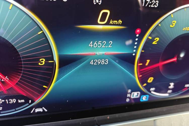 Used Mercedes-Benz CLS 2021-Year Restyled CLS 300 Luxury Edition Odometer Close Up