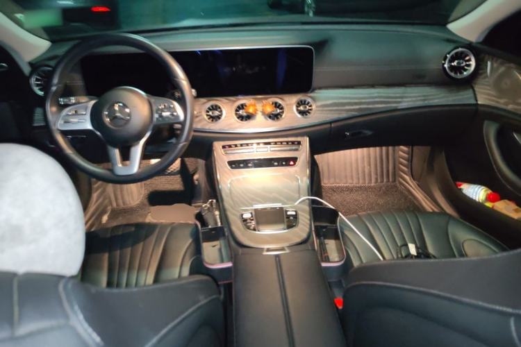 Used Mercedes-Benz CLS 2021 CLS 300 Sport Edition Center Console