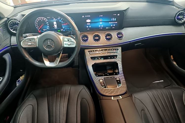 Used Mercedes-Benz CLS 2021 CLS 350 4MATIC Center Console
