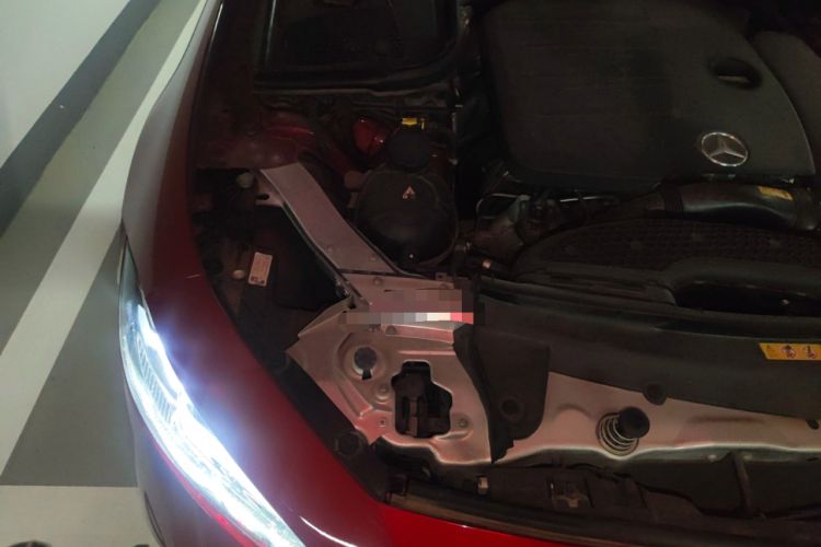 Used Mercedes-Benz CLS 2021 CLS 300 Luxury Model Engine Bay Right