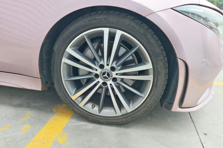 Used Mercedes-Benz CLS 2021 CLS 300 Sport Edition Right Front Wheel Hub