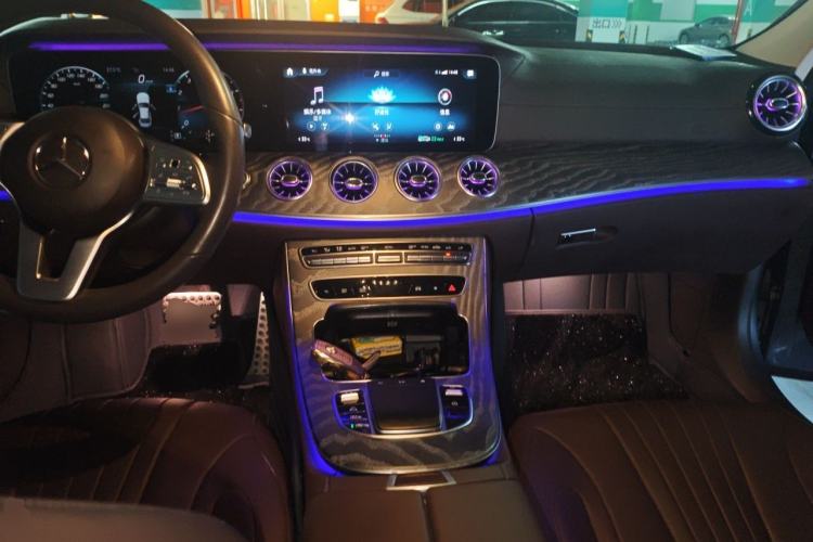 Used Mercedes-Benz CLS 2021 CLS 300 Luxury Model Center Console