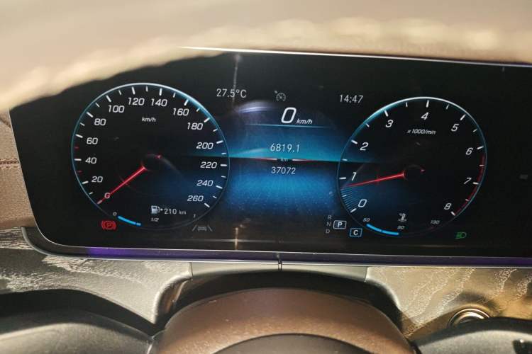 Used Mercedes-Benz CLS 2021 CLS 300 Luxury Model Instrument Cluster