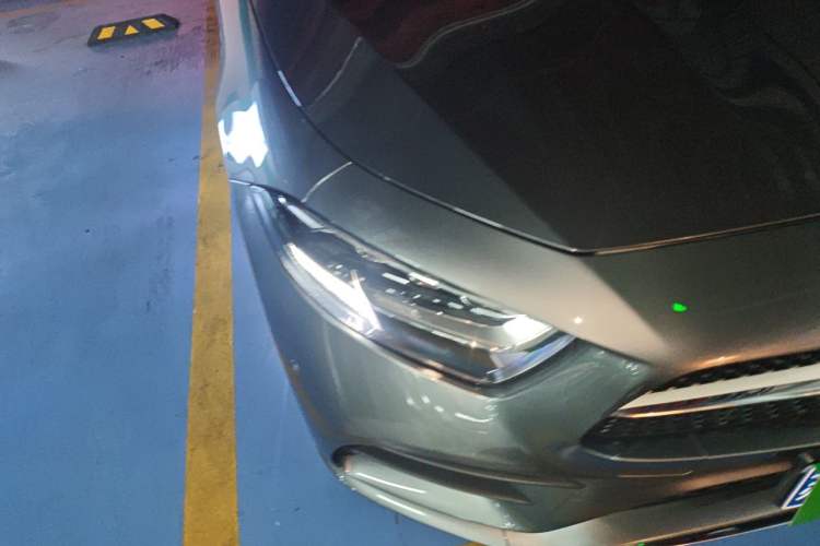 Used Mercedes-Benz CLS 2021 CLS 300 Luxury Model Right Front Headlight