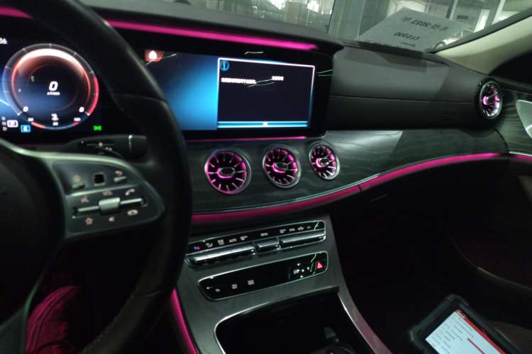 Used Mercedes-Benz CLS 2021 CLS 300 Luxury Model Center Console