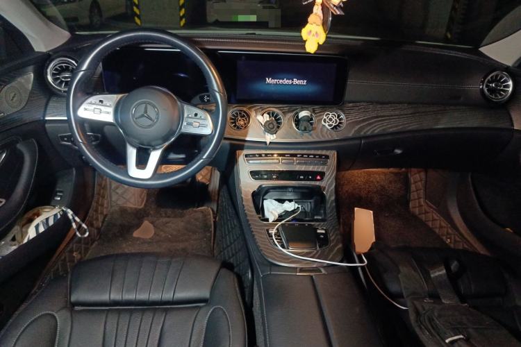 Used Mercedes-Benz CLS 2021 CLS 260 Center Console
