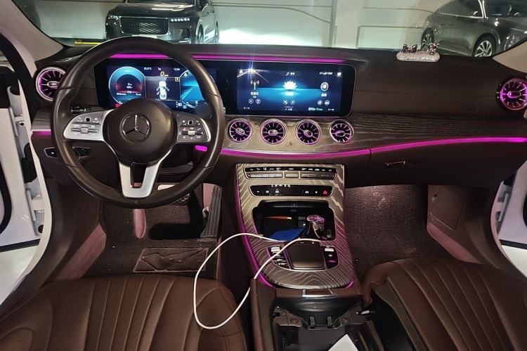 Used Mercedes-Benz CLS 2021 CLS 300 Sport Edition Center Console
