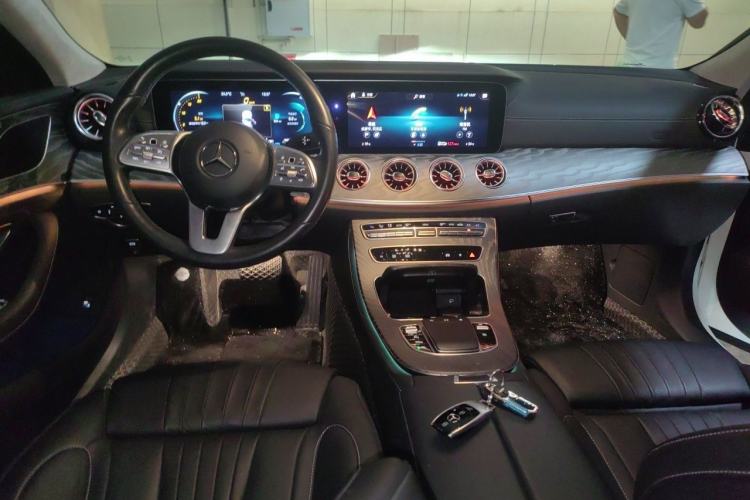 Used Mercedes-Benz CLS 2021 CLS 260 Center Console