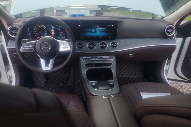 Used Mercedes-Benz CLS 2021 CLS 300 Sport Edition Center Console