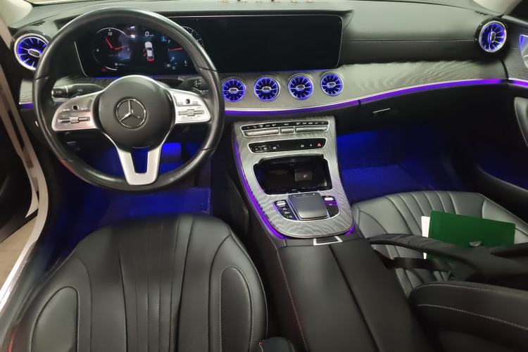 Used Mercedes-Benz CLS 2021 CLS 300 Sport Edition Center Console