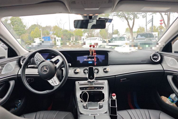 Used Mercedes-Benz CLS 2021 CLS 300 Sport Edition Center Console