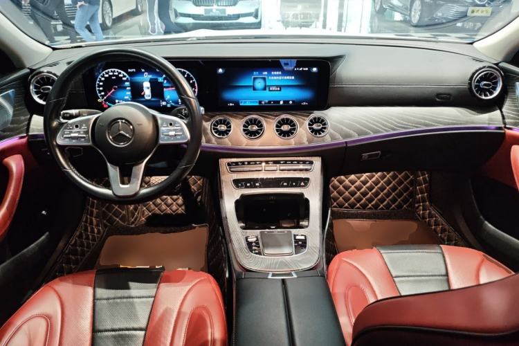 Used Mercedes-Benz CLS 2021 CLS 300 Sport Edition Center Console