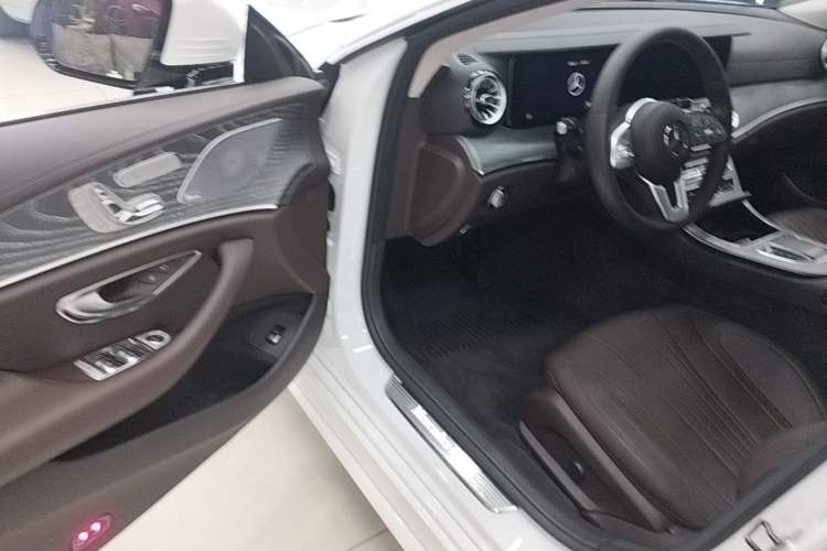 Used Mercedes-Benz CLS 2021 CLS 300 Sport Edition Driver Seat