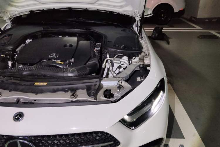 Used Mercedes-Benz CLS 2021 Refreshed CLS 300 Dynamic Edition Engine Bay Left