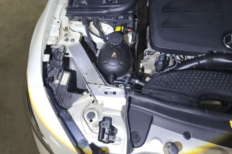 Used Mercedes-Benz CLS 2021 CLS 300 Sport Edition Engine Bay Right